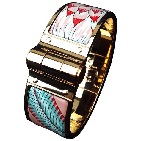 savana dance hermes bracelet|Hermès Charnière Hinged Bracelet Enamel Rose .